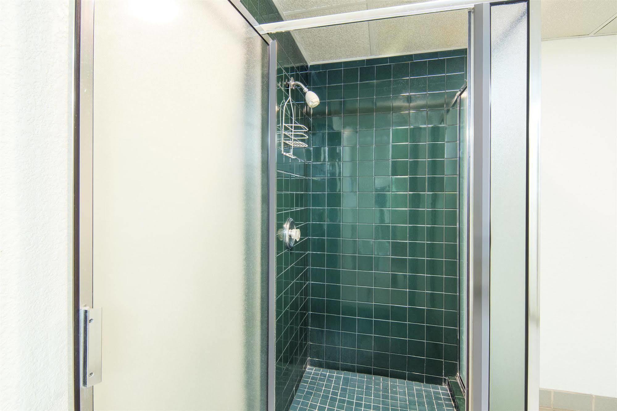 מלון Super 8 By Wyndham סגווין מראה חיצוני תמונה